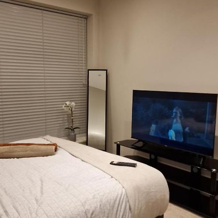 אילינג London City Apartment One מראה חיצוני תמונה