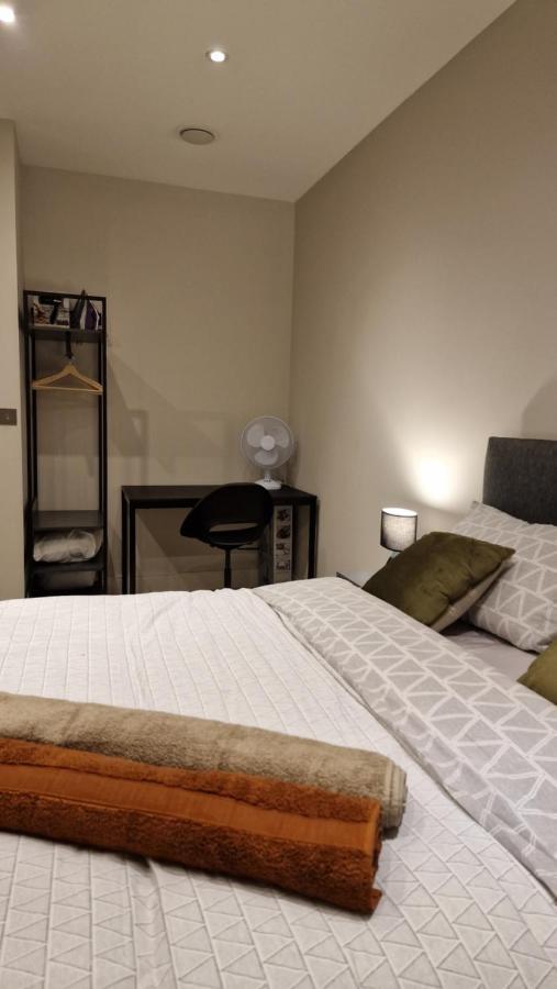 אילינג London City Apartment One מראה חיצוני תמונה